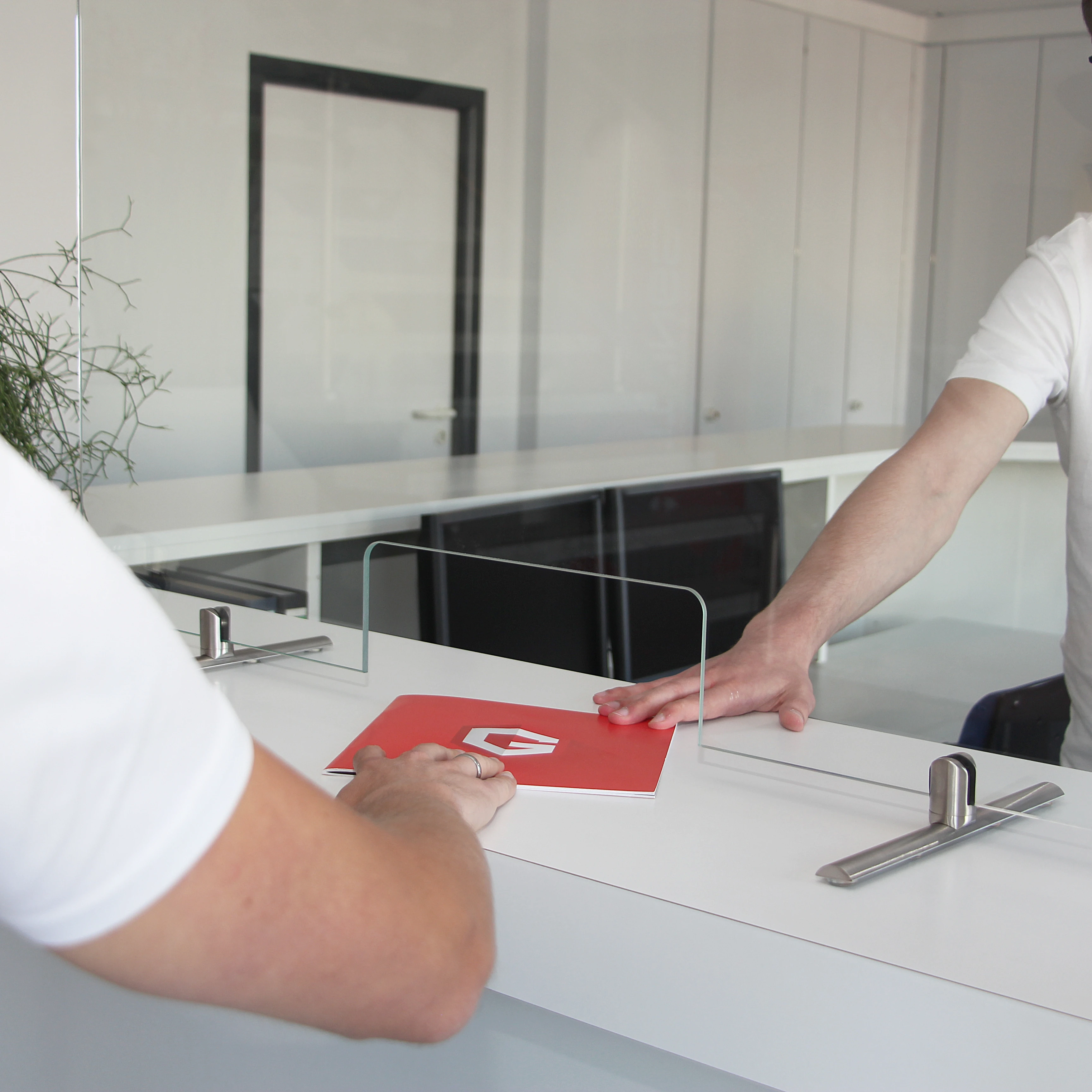 Mobiler Hygieneschutz aus Glas, 7720066000020 Mobiler Hygieneschutz aus Glas, 7720066000020