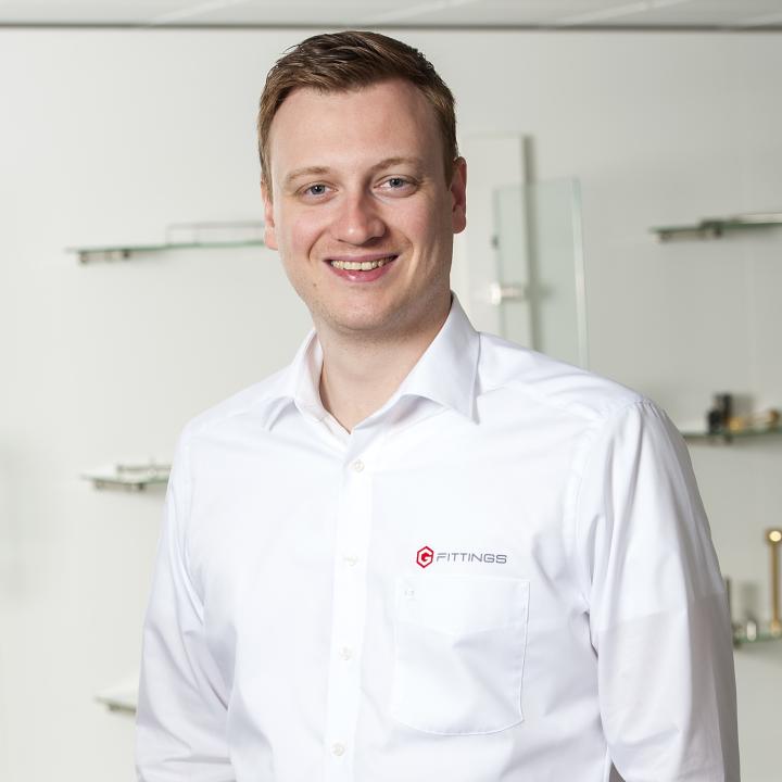 Sven Kurzinski Sven Kurzinski in weißem Hemd